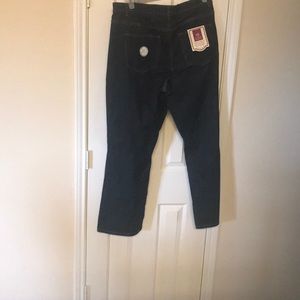 Comfort stretch relaxed fit women’s jeans.